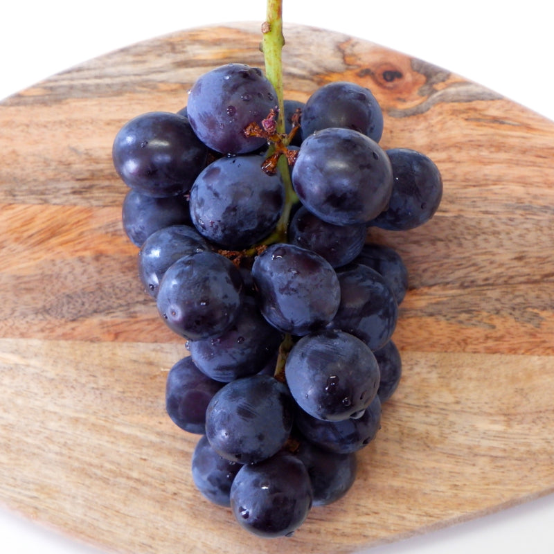 Premium Pione Grape [Greenhouse-grown]